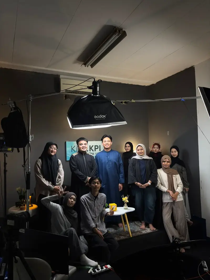 Tim Lab Dakwah di studio